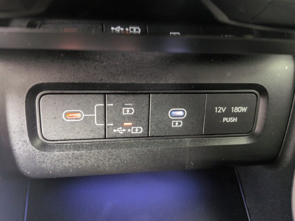 Used 2025 Hyundai Tucson Limited AWD/4WD image 34