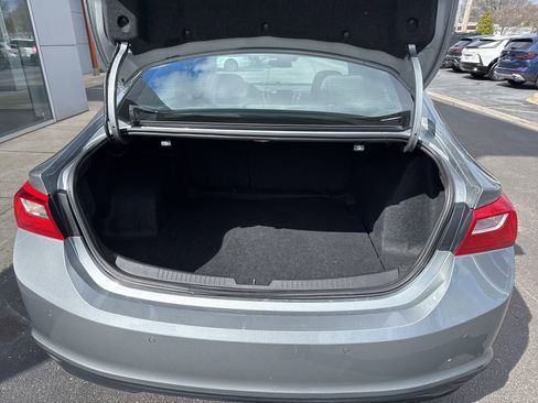Used 2024 Chevrolet Malibu LT image 21