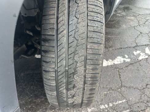 Used 2021 Jeep Cherokee Limited image 38