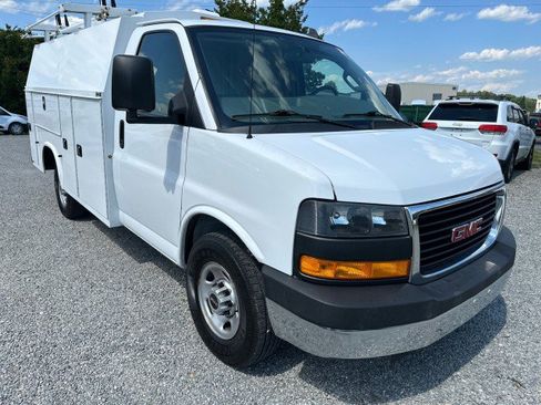 Used 2021 GMC Savana 3500 w/ Power Convenience Package RWD image 5