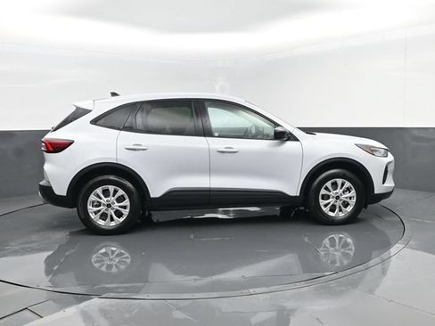Used 2025 Ford Escape Active AWD/4WD image 4