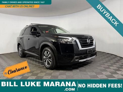Used 2025 Nissan Pathfinder SL FWD image 1