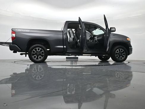 Used 2017 Toyota Tundra SR5 w/ TRD Off Road Package AWD/4WD image 51