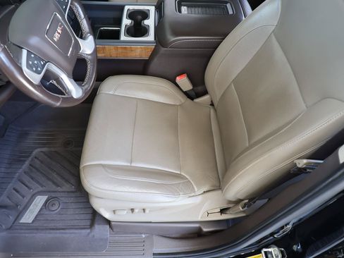 Used 2018 GMC Sierra 1500 SLT AWD/4WD image 44