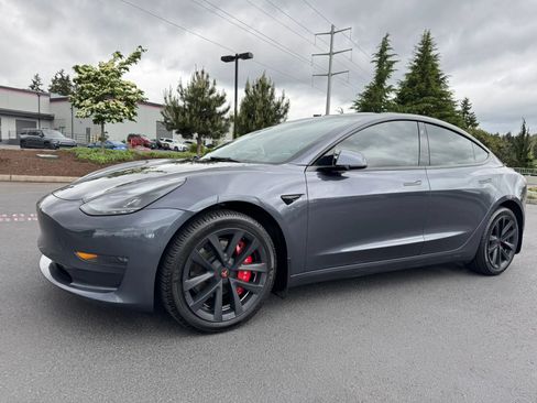 Used 2022 Tesla Model 3 Long Range AWD/4WD image 5
