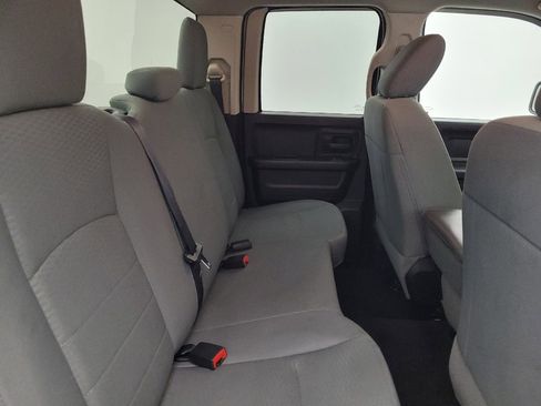 Used 2017 RAM 1500 Express AWD/4WD image 19