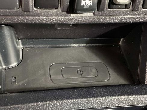 Used 2019 Toyota Tacoma TRD Sport w/ Technology Package AWD/4WD image 23