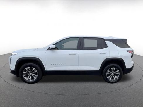 Used 2025 Chevrolet Equinox LT image 9