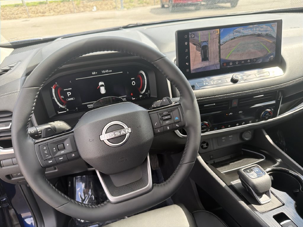 Certified 2025 Nissan Rogue SL w/ Tech Package AWD/4WD image 18