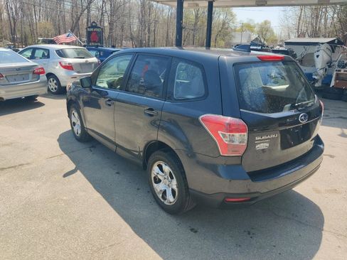 Used 2016 Subaru Forester 2.5i AWD/4WD image 4