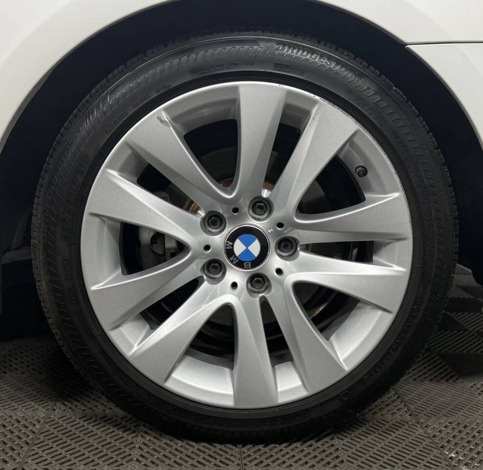 Used 2013 BMW 328i Convertible RWD image 30