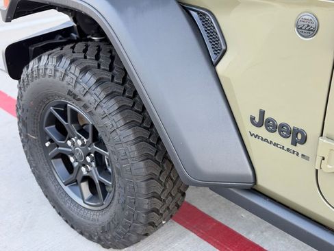 New 2026 Jeep Wrangler Willys AWD/4WD image 9