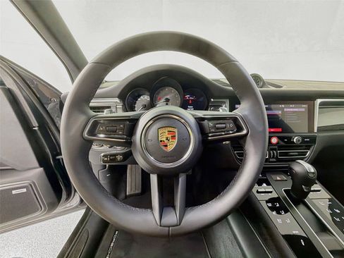 Certified 2026 Porsche Macan S AWD/4WD image 20