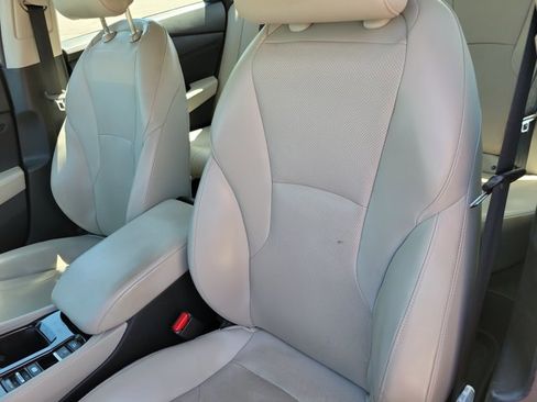 Used 2024 Honda Accord EX-L image 8