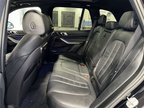 Used 2019 BMW X5 xDrive40i w/ Premium Package 2 image 17