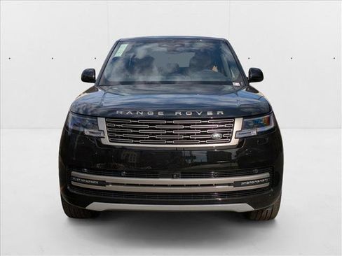 New 2025 Land Rover Range Rover SE image 6