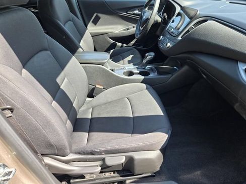 Used 2024 Chevrolet Malibu LT FWD image 30