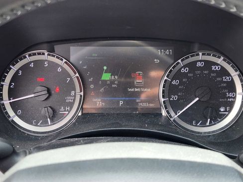Used 2023 Toyota Highlander XLE FWD image 10
