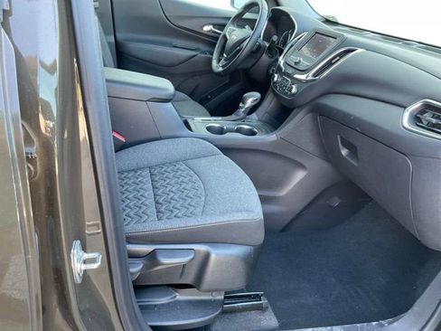 Certified 2024 Chevrolet Equinox LT w/ LPO, Floor Liner Package FWD image 17