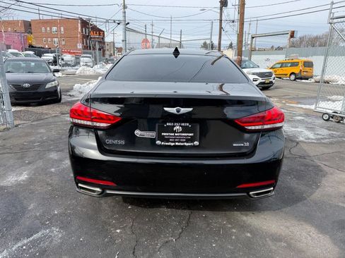Used 2016 Hyundai Genesis 3.8 image 5