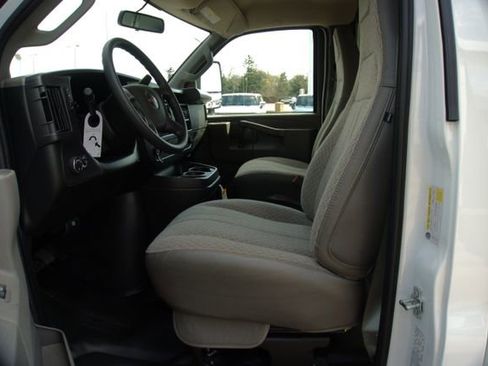 New 2025 GMC Savana 3500 w/ Power Convenience Package image 9