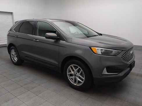 Used 2024 Ford Edge SEL image 11