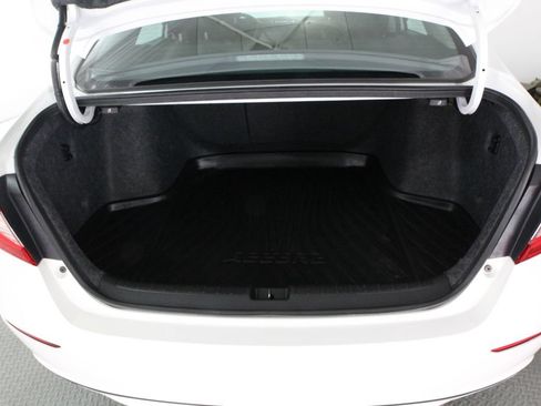 Used 2022 Honda Accord Hybrid image 36