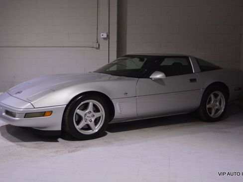 Used 1996 Chevrolet Corvette 2dr Coupe image 8