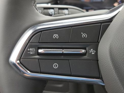 New 2025 Chevrolet Suburban Premier image 18