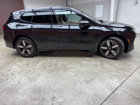 New 2026 BMW iX xDrive45 image 6