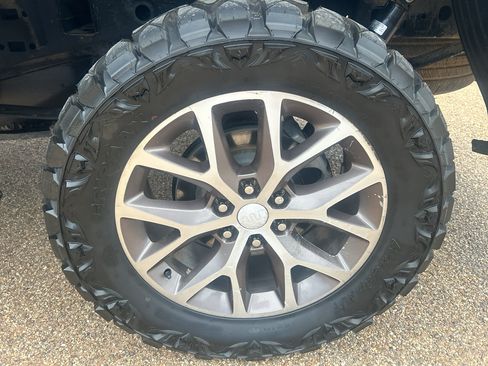 Used 2023 Ford F150 XLT w/ Equipment Group 302A High AWD/4WD image 9