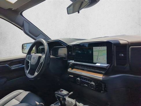 Used 2024 Chevrolet Silverado 1500 LT Trail Boss w/ Convenience Package II image 22