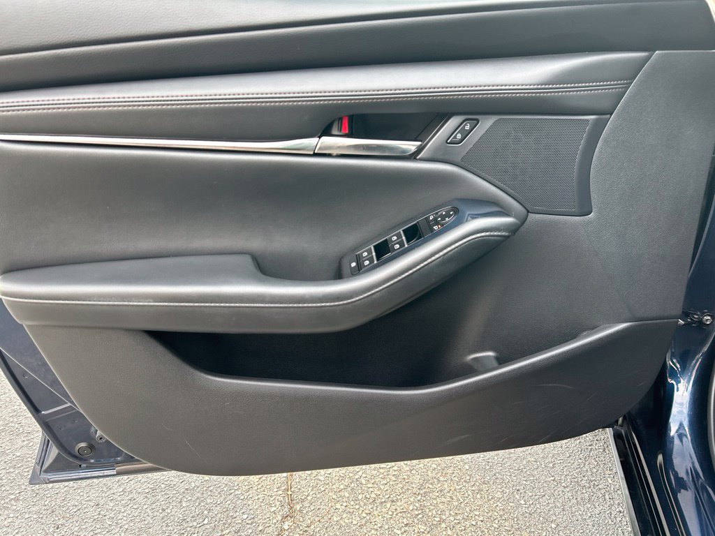 Used 2021 MAZDA MAZDA3 s FWD image 13
