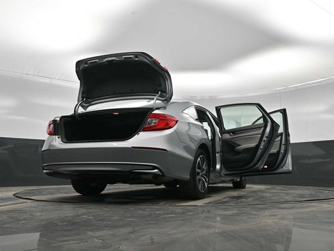 Used 2019 Honda Accord Touring image 44