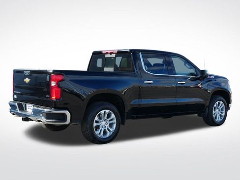 Used 2024 Chevrolet Silverado 1500 LTZ w/ Technology Package AWD/4WD image 3