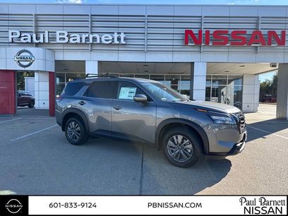 New 2025 Nissan Pathfinder SV