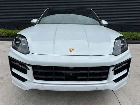 Used 2026 Porsche Cayenne S AWD/4WD image 8