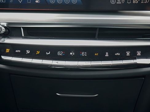 New 2026 Cadillac Lyriq Luxury w/ LPO, Floor Liner Package image 22