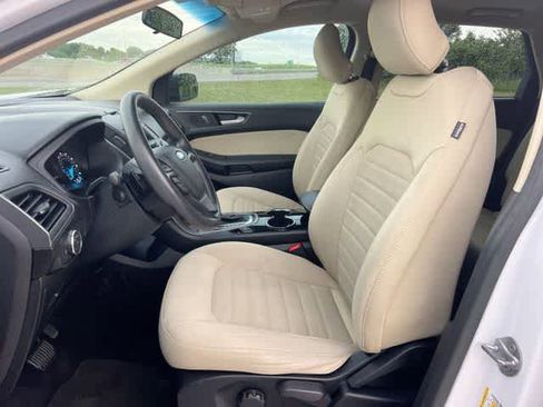 Used 2015 Ford Edge SE FWD image 11