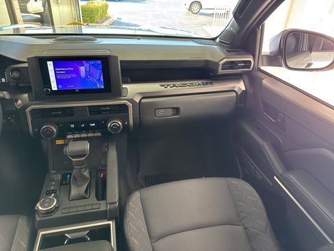 Certified 2025 Toyota Tacoma SR5 image 46