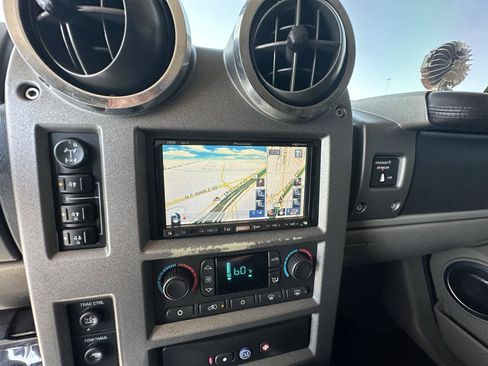 Used 2003 HUMMER H2 w/ Preferred Equipment Group AWD/4WD image 62