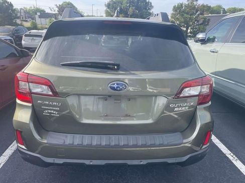 Used 2017 Subaru Outback 2.5i Limited image 10