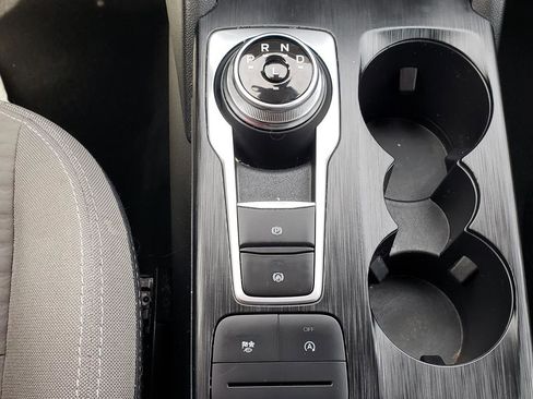 Used 2022 Ford Escape SE image 17