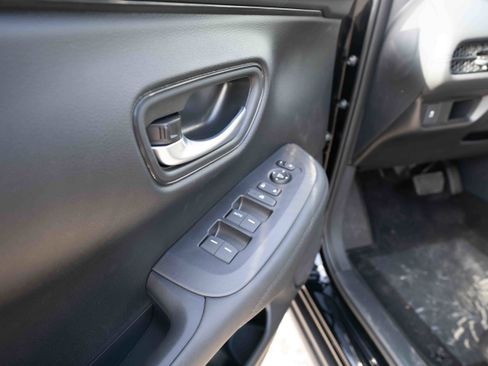 New 2026 Honda HR-V LX image 7