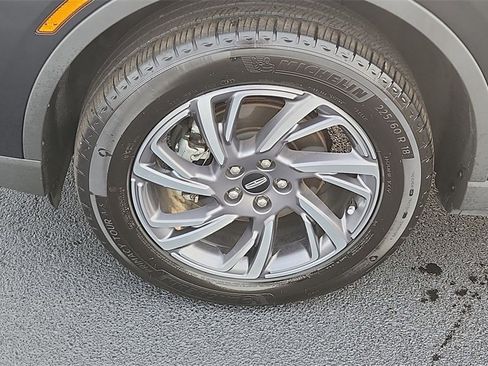 Used 2025 Lincoln Corsair FWD w/ Equipment Group 101A image 14