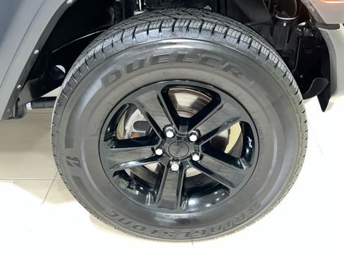 Used 2022 Jeep Wrangler Unlimited Sport AWD/4WD image 7