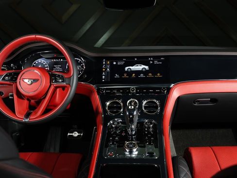 Used 2020 Bentley Continental GT image 5