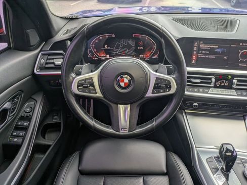 Used 2022 BMW 330i Sedan w/ M Sport Package RWD image 26