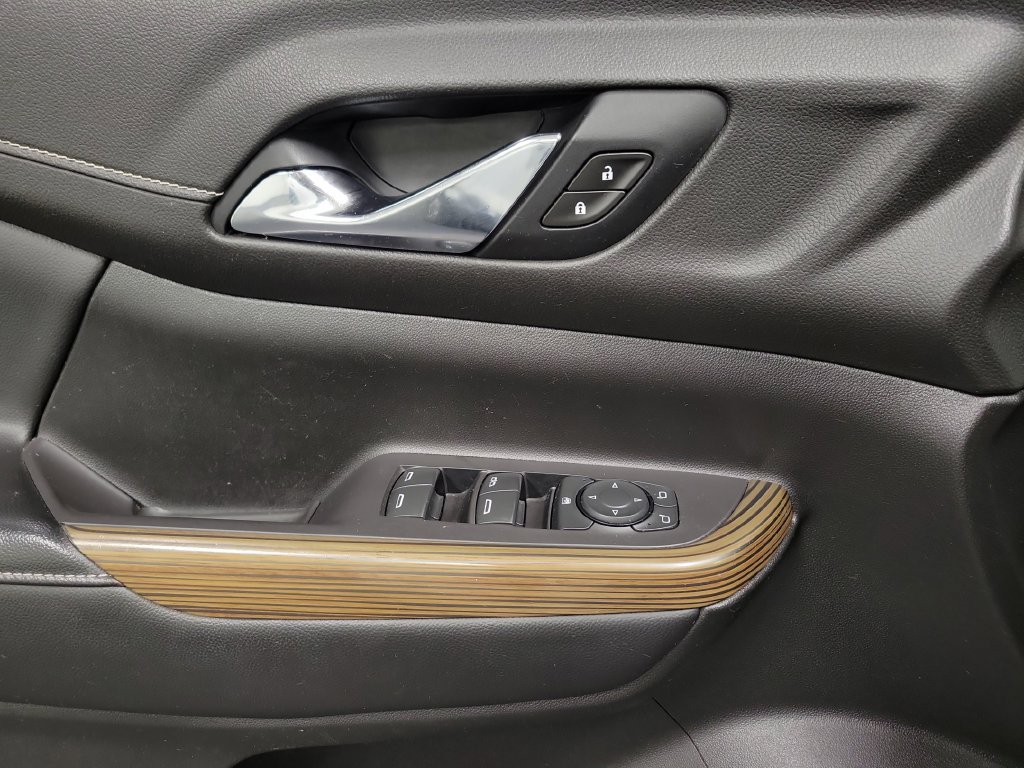 Used 2020 GMC Acadia SLE w/ Driver Convenience Package FWD image 29