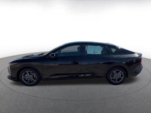 Used 2025 Kia K4 FWD image 9